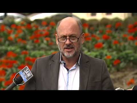 Tim Flannery defends Climate Commission after Australia's Abbott Government abolishes it