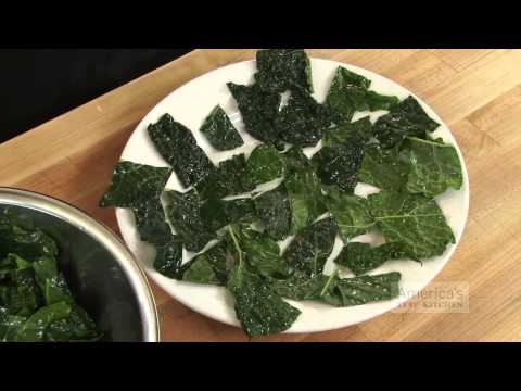 Super Quick Video Tips: How to Make Kale Chips in the Microwave