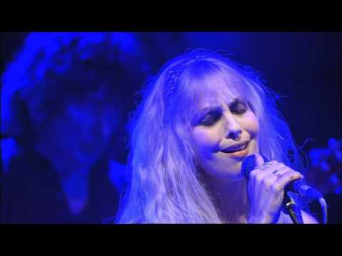 Blackmore's Night - Soldier Of Fortune (Live in Paris 2006) HD