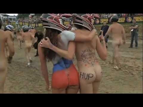 Pussy Riot Supporters Stage 'Naked Run For Freedom'