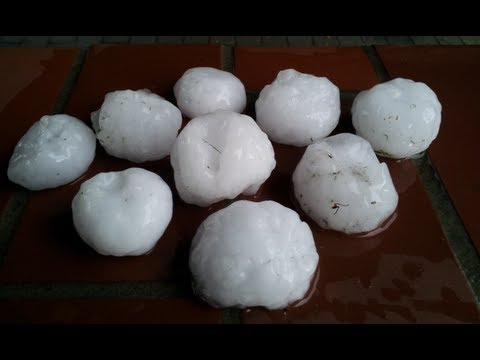 Hagelunwetter - Gewitter in Gütersloh 27.07.2013 ~ 6cm Hagel aus Superzelle (Rightmover)