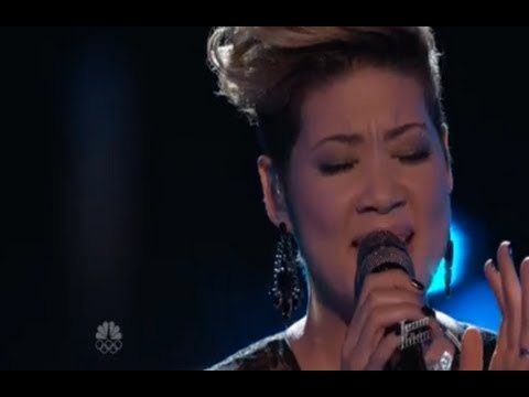 Tessanne Chin - Bridge Over Troubled Water - The Voice USA 2013 Semi Finals (Top5)