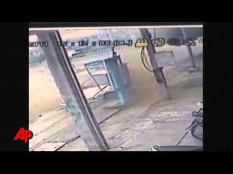 Raw Video: Car Bomb Explosion Hits Officer