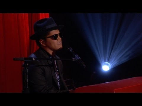 Bruno Mars Performs 'When I Was Your Man'