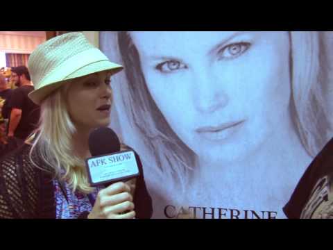 Catherine Sutherland (Second Pink Power Ranger) Interview from Space City Con 2013