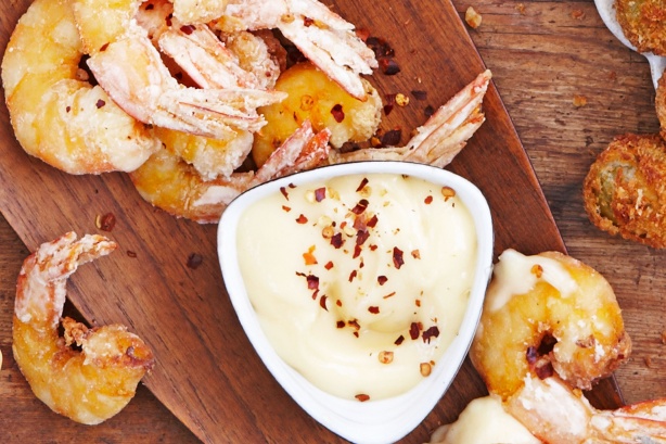 Crispy prawns with aioli