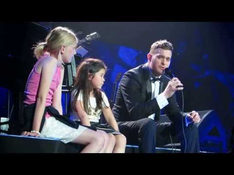 Michael Buble Live At The O2 Arena 2 Little Girls On Stage 03/07/2013 HD