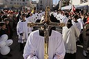 Thousands gather for mass in Bethlehem (Thumbnail)