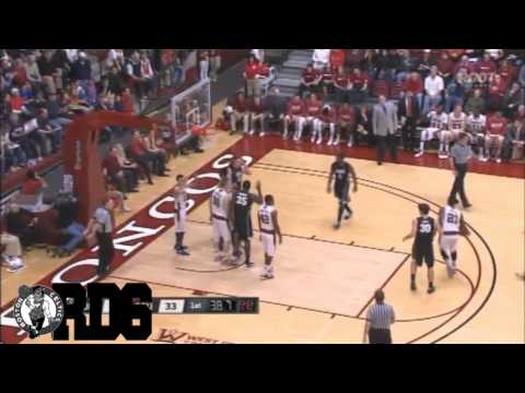 ~Kelly in College-  Kelly  Olynyk 33 points (season high) highlights vs Santa Clara[HD] (2013.01.05)