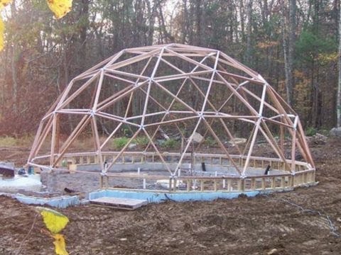 Geodesic Dome Greenhouse - Part 8 - ASSEMBLING THE DOME!