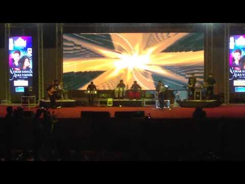 Kumar Sanu and Alka Yagnik Live in Doha 2013