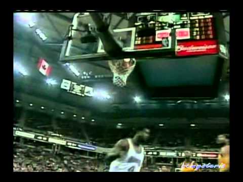 Chris Webber 51pts-26reb vs. Pacers (01.05.2001)- Power Dunk on Jermaine O'Neal