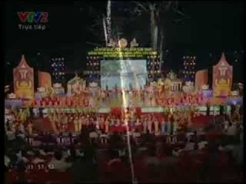 CaiLuong.Org - Lễ khai mạc Festival đua ghe Ngo đồng bào Khmer - Sóc Trăng 2013