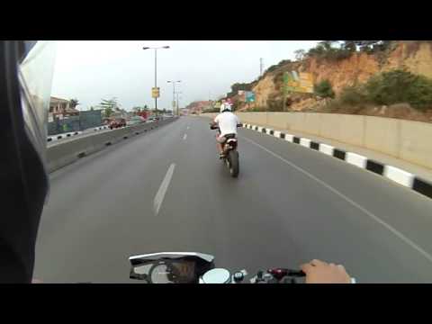 Benfica a Luanda - Huqsvarna Nuda 900, Remus Hypercone exhaust