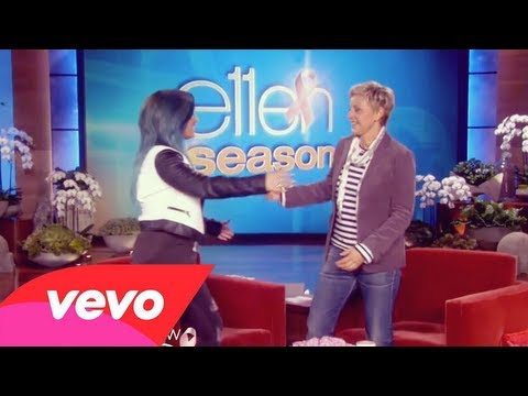 Demi Lovato - The Ellen Show Full (Birthday, Haunted House, Neon Lights & More!) 2013