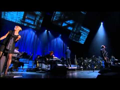 Sting: Whenever I say your name. Live in Berlin 2010 (8/15)