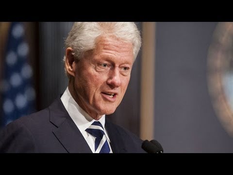 Bill Clinton Gives First of Lecture Series at Georgetown