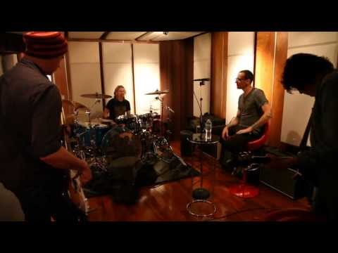 HIGH RISE EPK - Stone Temple Pilots w/ Chester Bennington