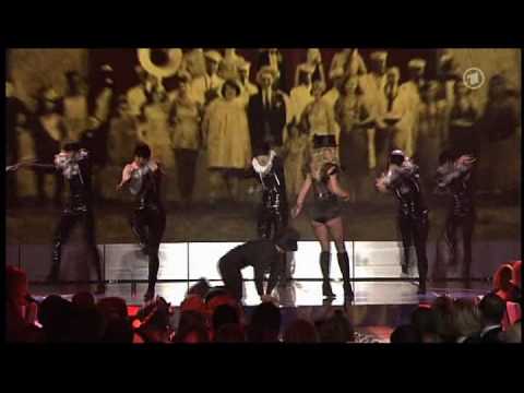 Britney Spears - Womanizer l Live Performance @ Bambi Awards 2008 l HQ + Download