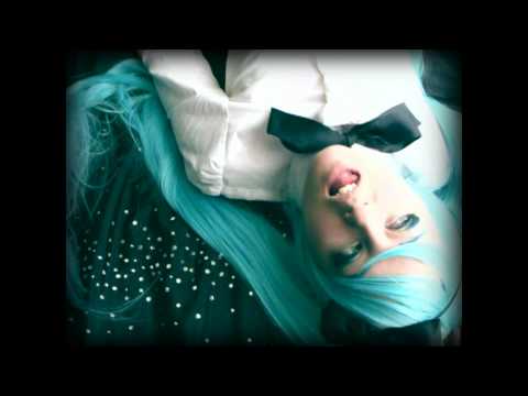 【初音ミク・アペンド】 Hatsune Miku Append- Disturbia [Live Action]