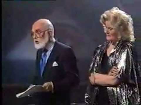 James Randi debunks Maureen Flynn