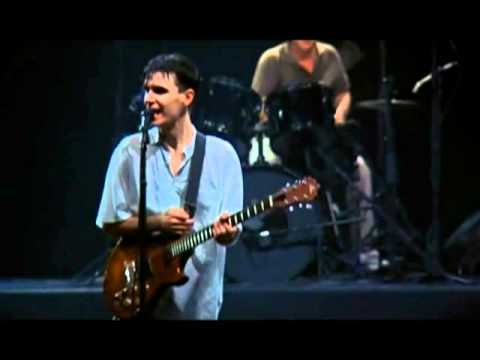 Talking Heads - Crosseyed and Painless LIVE (Stop Making Sense)