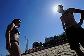 The Age
News
29/11/2012
picture Justin McManus.
Early bathers at St. Kilda beach enjoying the beach before it gets too hot.