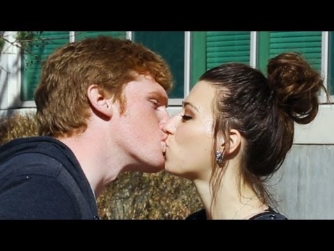 Magic Kissing Card Trick