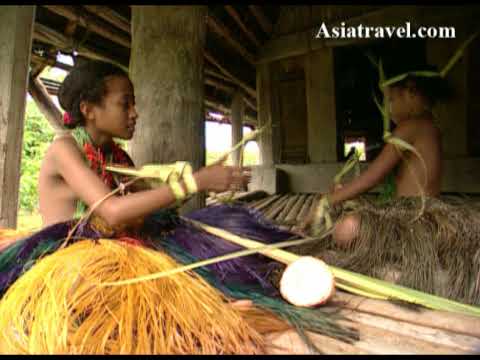 Yap Tribal Life, Micronesia by Asiatravel.com