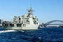 RAN8100122_040703-060.JPG

UNCLASSSIFIED

Cleared for Transmission

Not Approved for Release

HMAS Ballarat (Royal Australian Navy Frigate) arrives in Sydney for the first time.  The Frigate is the 6th Anzac to be built for the Australian Navy.
