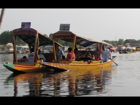 Shikara Ride On Dal Lake, Srinagar, Kashmir