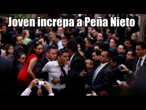 Joven increpa a Peña Nieto por Reforma Energética