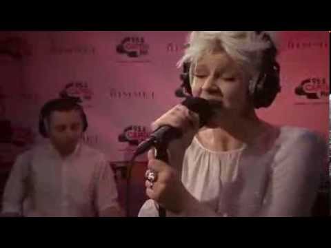 Robyn - With Every Heartbeat (Live At The Rimmel Room)-HQ