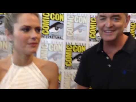 Psych -  Interview Maggie Lawson & Timothy Omundson at Comic Con 2013