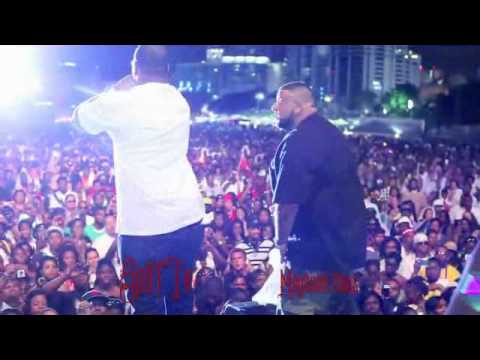 DJ Khaled - All I Do Is Win (Remix) (Ft. Rick Ross, Busta Rhymes, Diddy & Nicki Minaj) LIVE