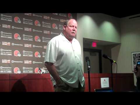 Mike Holmgren walks away