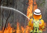 Australia hit by hundreds of new wildfires