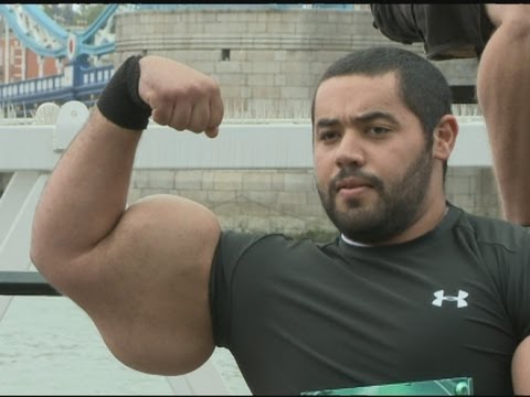 GUINNESS WORLD RECORD: Moustafa Ismail boasts the largest biceps in the world!