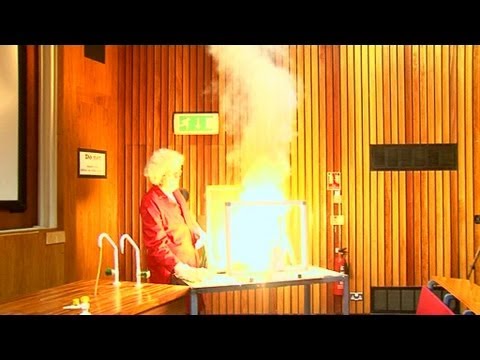 Chromium Trioxide (FAIL) - Periodic Table of Videos