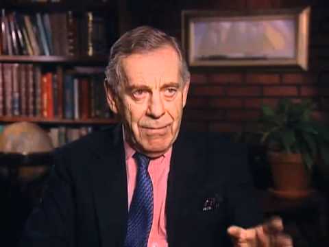 Morley Safer on interviewing Katharine Hepburn and Jackie Gleason - EMMYTVLEGENDS.ORG