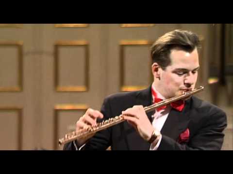 Mozart - Concerto for Flute and Orchestra G-dur  K 313 (285C)  Emmanuel  Pahud.