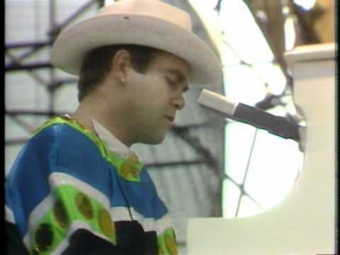 Elton John - Tiny Dancer - Live at the Central park(1980)