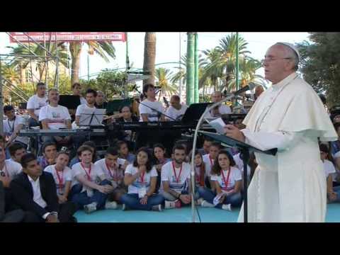 Papa  francesco ,discorso ai giovani di Cagliari