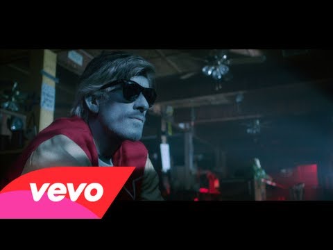 Kavinsky - Odd Look