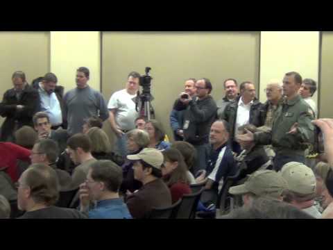 Veteran Stands Up For 2nd Amendment At Chicago Anti-Gun Forum