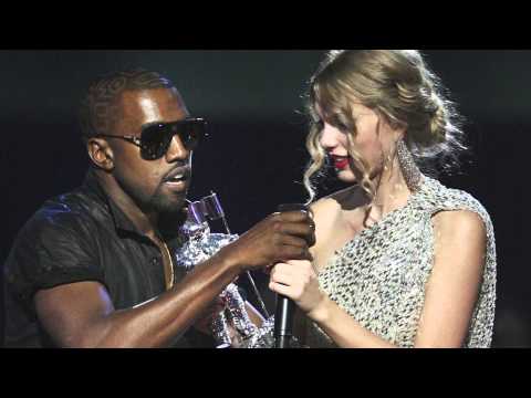 GRAMMYs Bizarre Country Music Moments - #NASHTAG