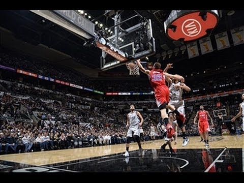 Blake Griffin Rises Above Tim Duncan to Throw Down