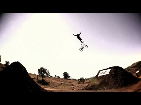 Dane Searls jumps the world's biggest BMX dirt jumps: Giants Of Dirt Part 3