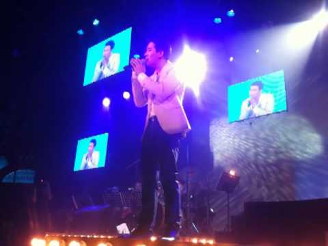 Erik Santos - Basil Valdes Medley (Live at powER IKon concert in Music Museum)