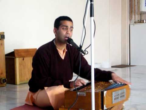 Gopal Hari Singing a Sweet Kirtan.